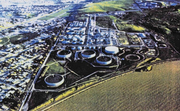 The former Pacific Refinery Co., built in 1966, produced oil and stored other hazardous substances in Hercules, adjacent to Rodeo. Operations at the facility shut down in 1997. (Courtesy of Contra Costa County)