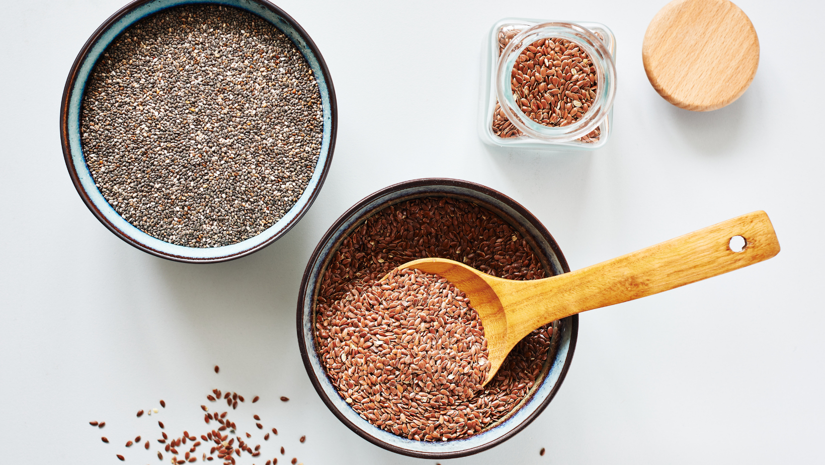 5 Benefits of Chia Seeds and Flax Seeds
